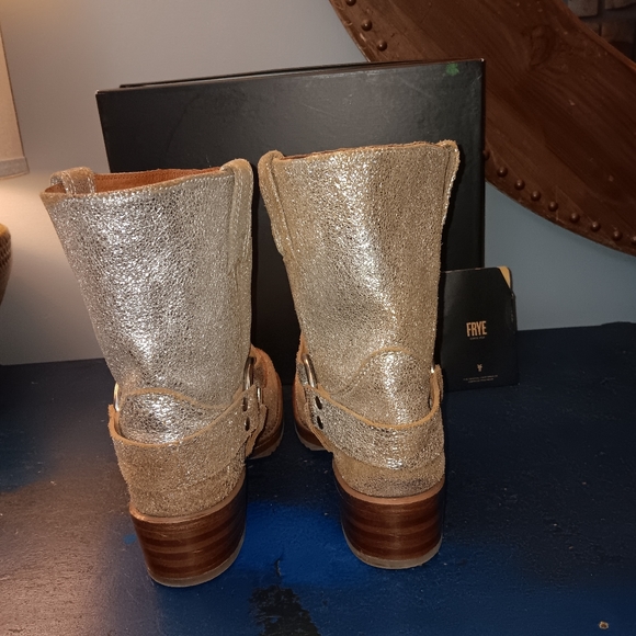 Frye silver ring boots - Picture 4 of 7